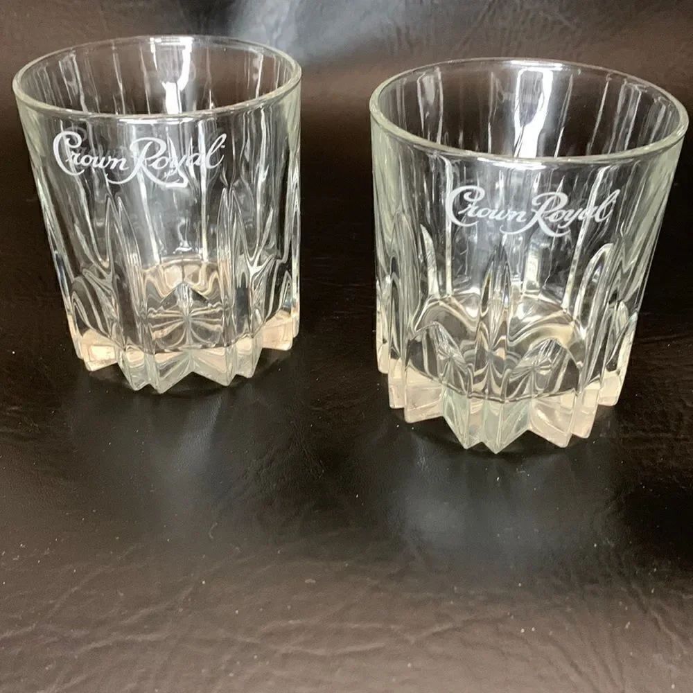 Crown Royal Etched 10 Ounce Rocks Cocktail Crystal Cut Drinking Glasses Set Of 2